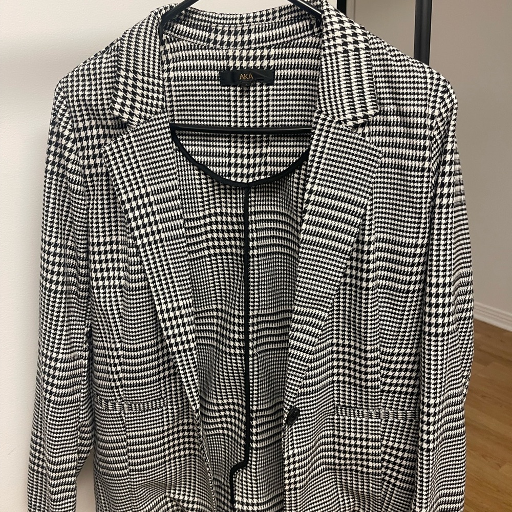Black and White Houndstooth Blazer